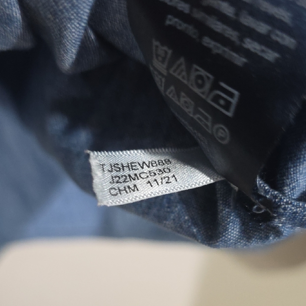 Tommy Hilfiger Blue Chambray Button Down Shirt - Picture 3 of 6
